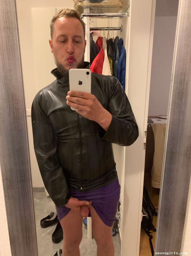 Latex Sperma nutte sex ohne Kondom Benjamin Fiegl 